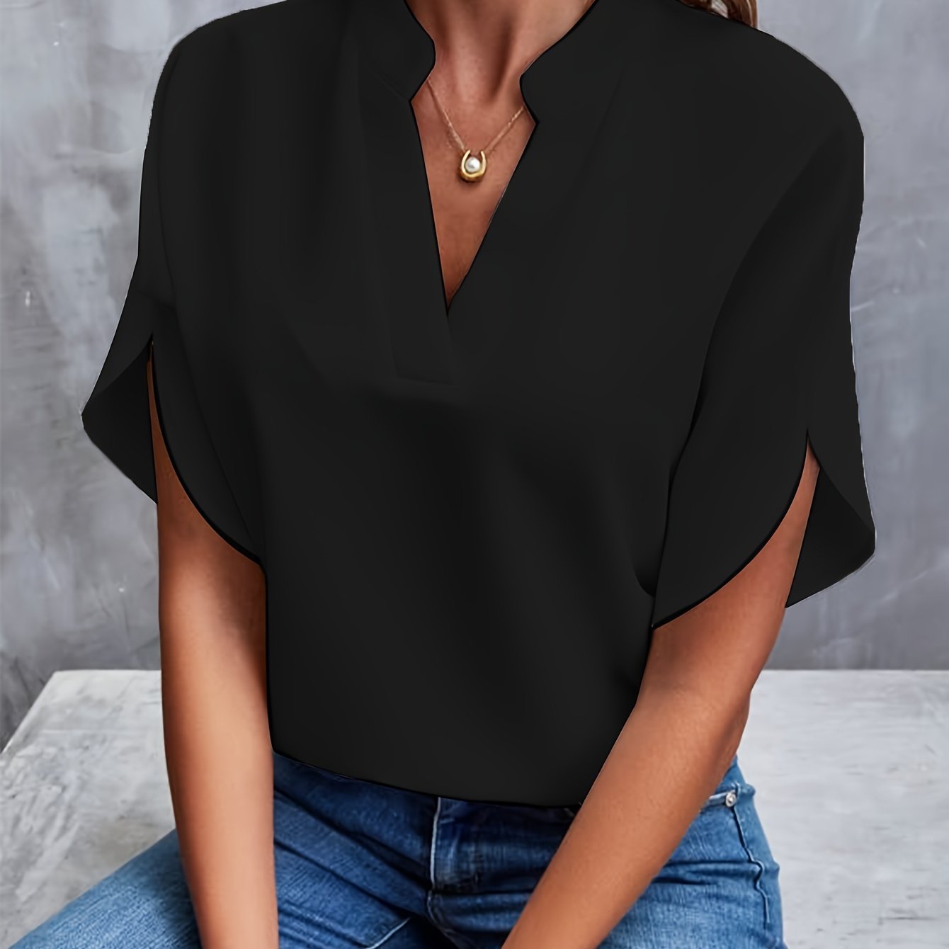 DELANEY - Elegant Modern Blouse