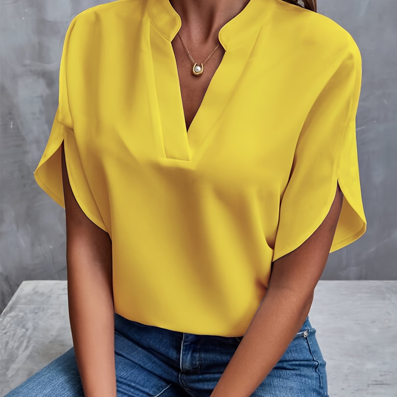 DELANEY - Elegant Modern Blouse