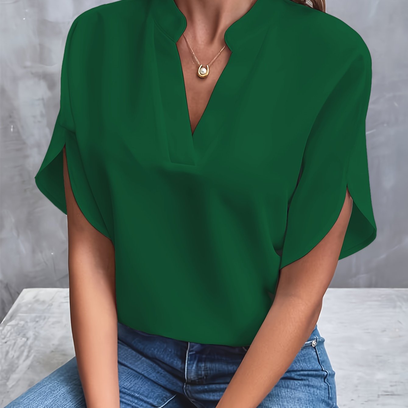 DELANEY - Elegant Modern Blouse